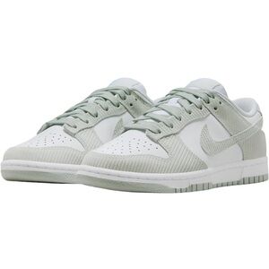 Nike Dunks